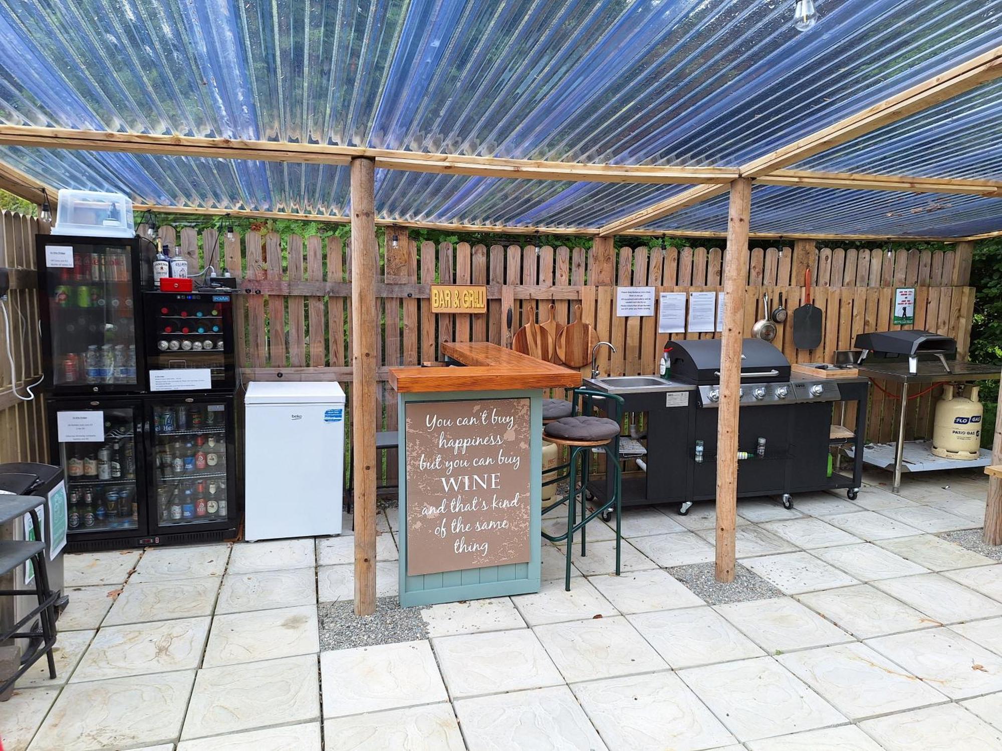 Priory Glamping Pods And Guest Accommodation Κιλάρνεϊ Εξωτερικό φωτογραφία